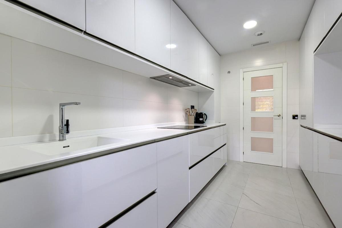 Stylish Hills With Lovely Views Apartment *